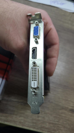 AFOX R5 220 2GB DDR3 64 Bit AFR5220(OUTLET)